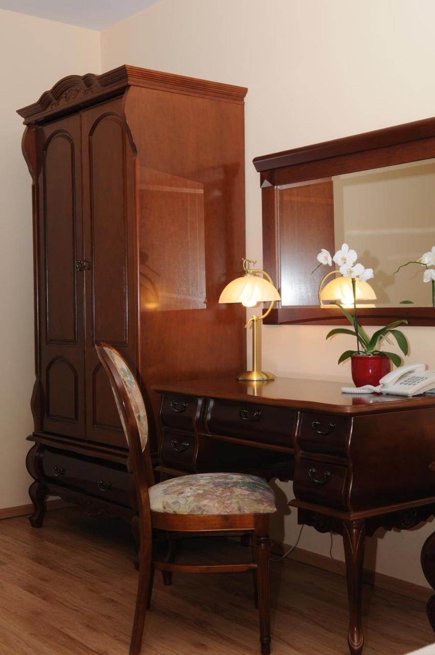 Hotel Gracja Gorzów Wielkopolski Exteriör bild