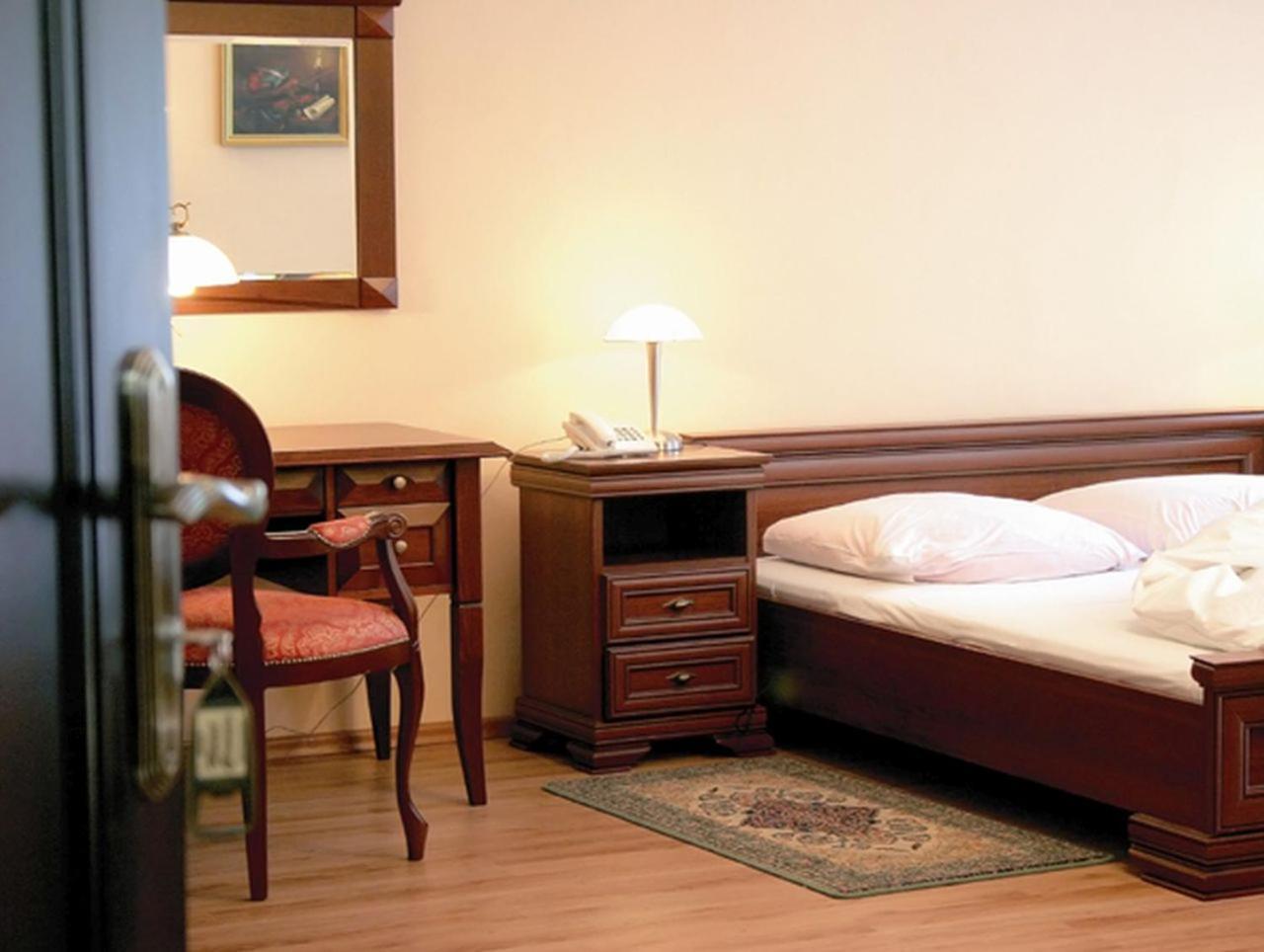 Hotel Gracja Gorzów Wielkopolski Exteriör bild